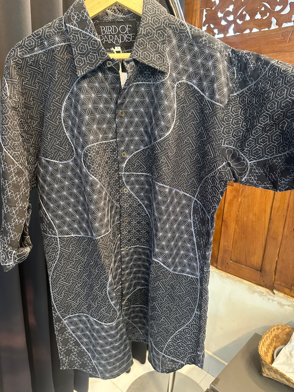 Veyra Embroidery shirt Linen