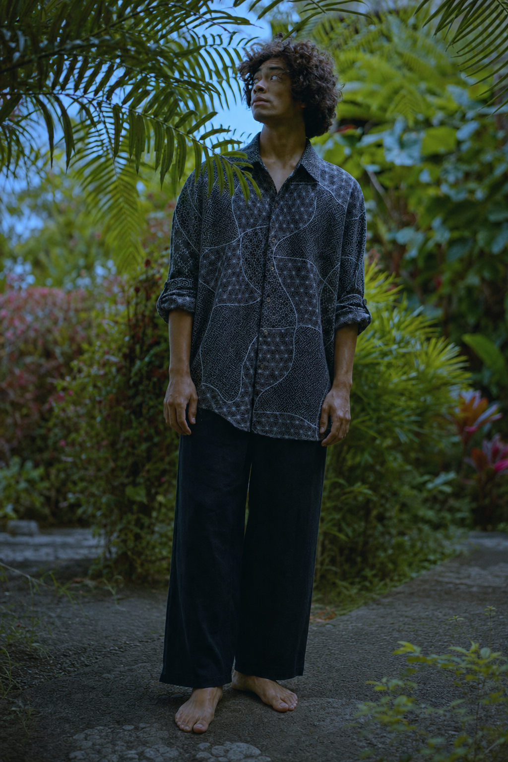 Veyra Embroidery shirt Linen